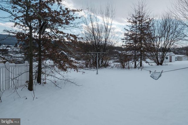 510 W FRANKLIN ST, Womelsdorf, PA 19567