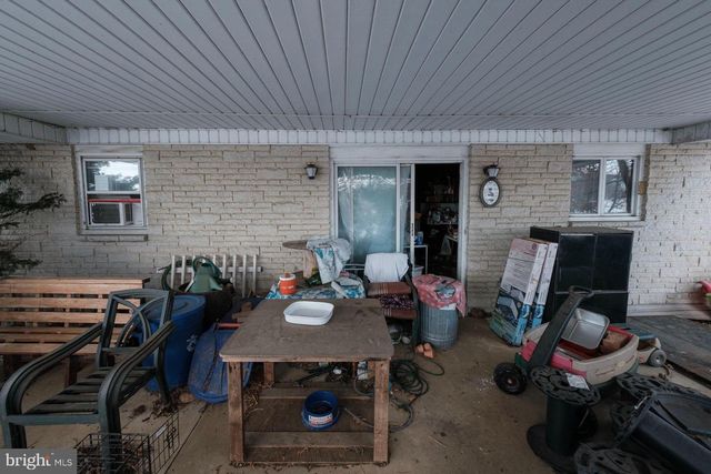 510 W FRANKLIN ST, Womelsdorf, PA 19567