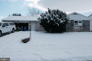 510 W FRANKLIN ST, Womelsdorf, PA 19567