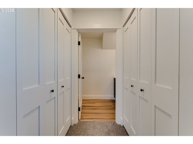 -1 S 41ST Pl, Springfield, OR 97478