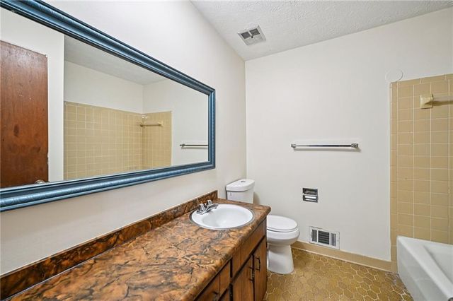 2191 Plantation Court, Lawrenceville, GA 30044