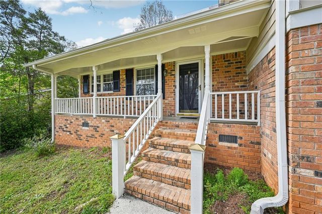 2191 Plantation Court, Lawrenceville, GA 30044