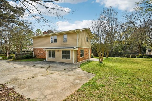 2191 Plantation Court, Lawrenceville, GA 30044