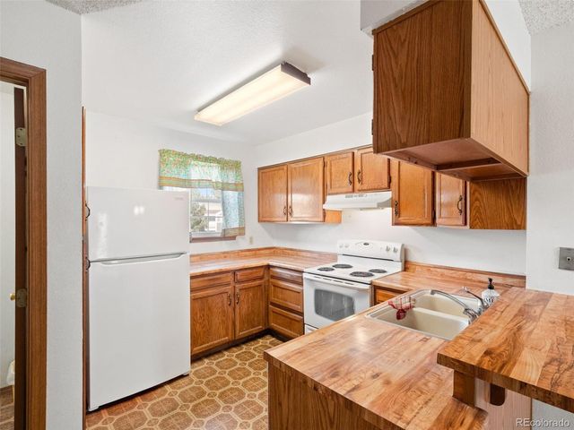 1811 S Quebec Way 241, Denver, CO 80231