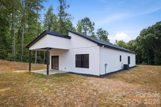 921 Overlook Drive SW, Lenoir, NC 28645