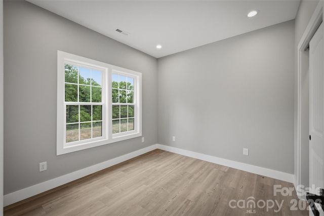 921 Overlook Drive SW, Lenoir, NC 28645