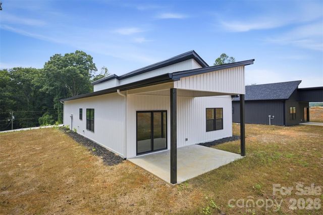 921 Overlook Drive SW, Lenoir, NC 28645