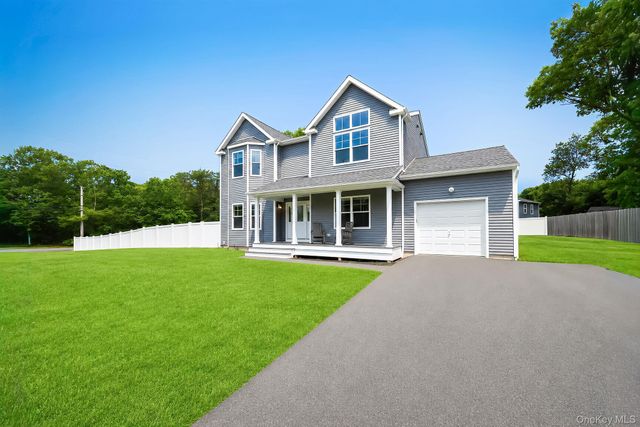 164 Chestnut Street, Mount Sinai, NY 11766