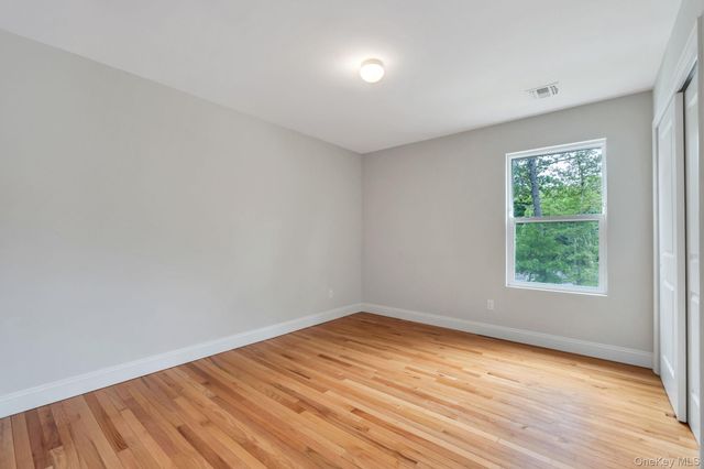 164 Chestnut Street, Mount Sinai, NY 11766