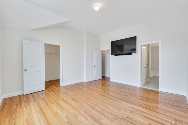 164 Chestnut Street, Mount Sinai, NY 11766