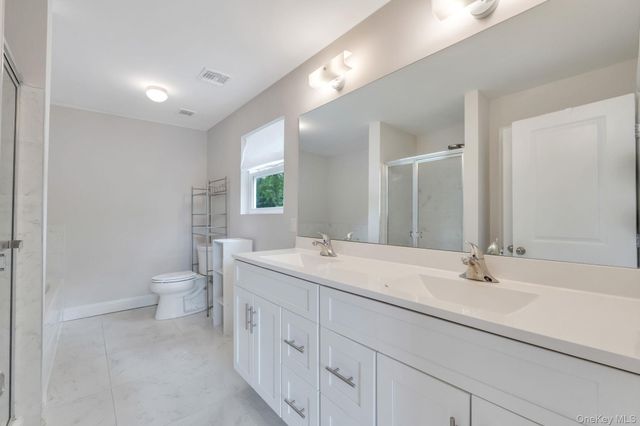 164 Chestnut Street, Mount Sinai, NY 11766
