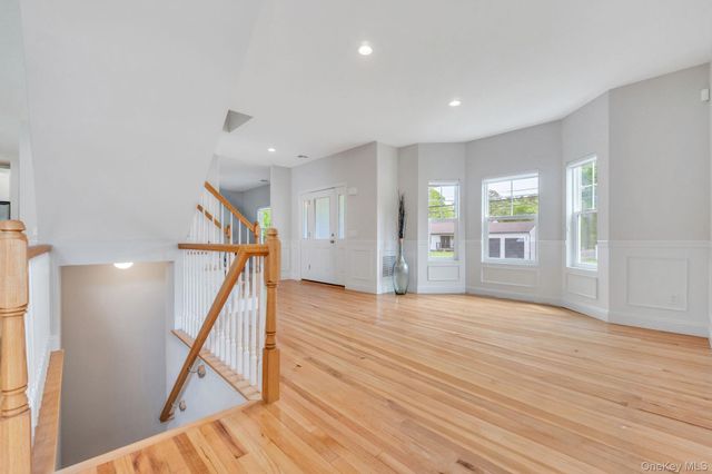 164 Chestnut Street, Mount Sinai, NY 11766