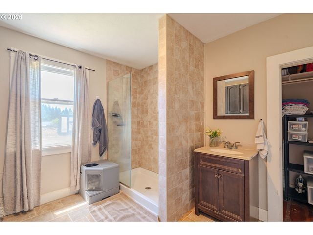 3266 G St, Washougal, WA 98671