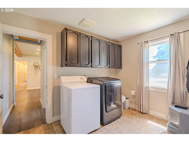 3266 G St, Washougal, WA 98671