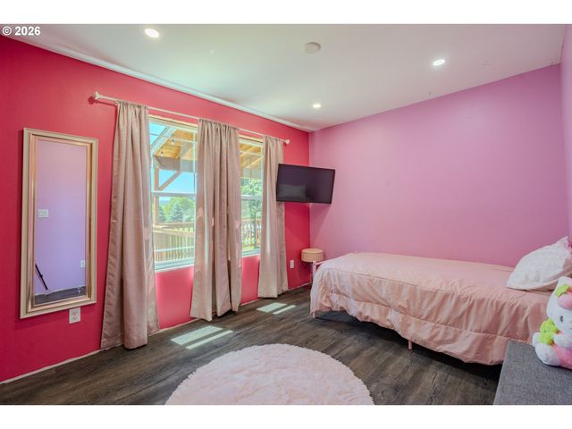 3266 G St, Washougal, WA 98671