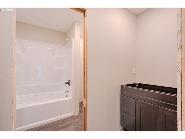 3266 G St, Washougal, WA 98671