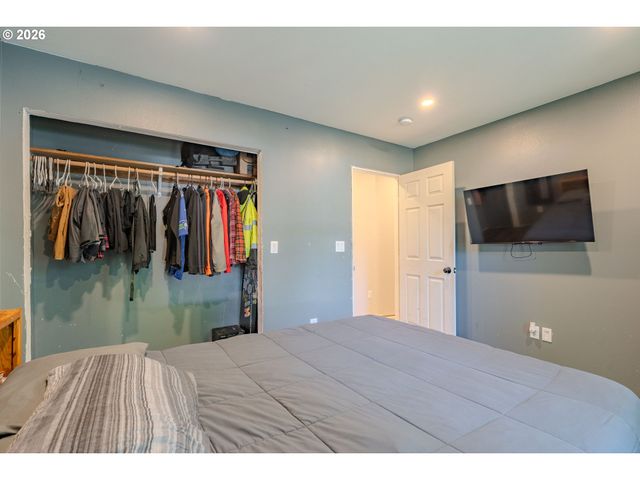 3266 G St, Washougal, WA 98671