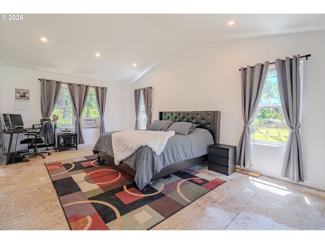 3266 G St, Washougal, WA 98671