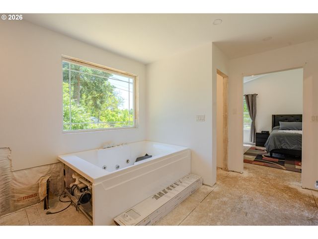 3266 G St, Washougal, WA 98671