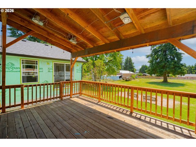 3266 G St, Washougal, WA 98671
