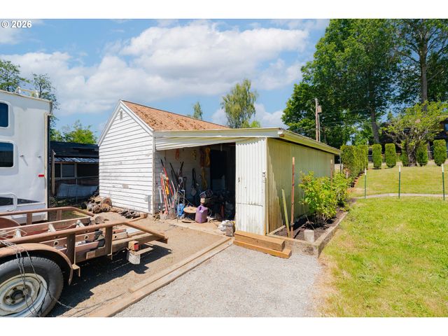3266 G St, Washougal, WA 98671