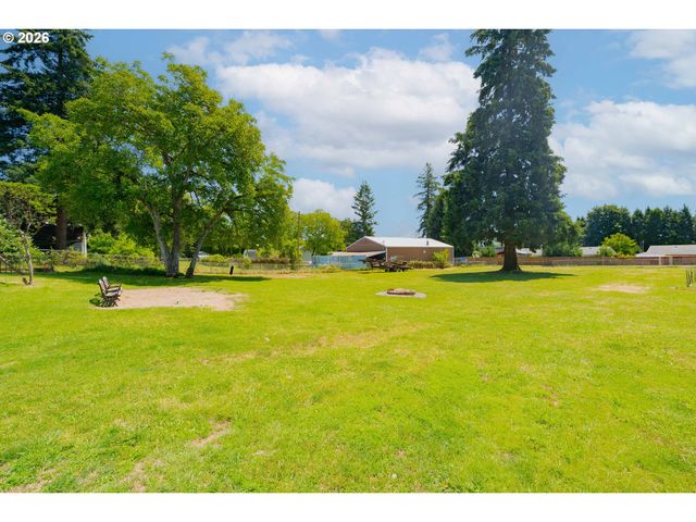 3266 G St, Washougal, WA 98671