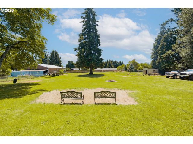 3266 G St, Washougal, WA 98671