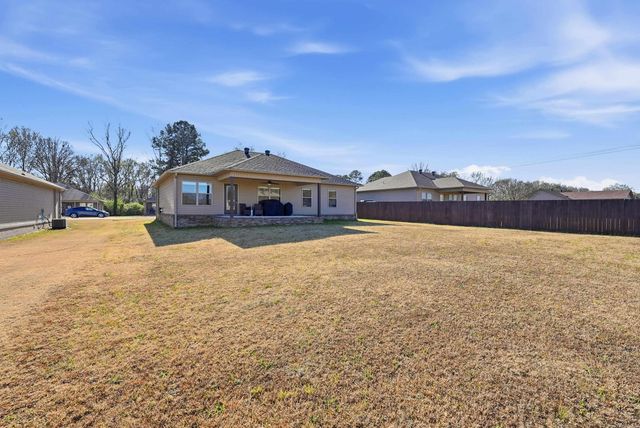 13 Lilly Ann Court, Ward, AR 72176