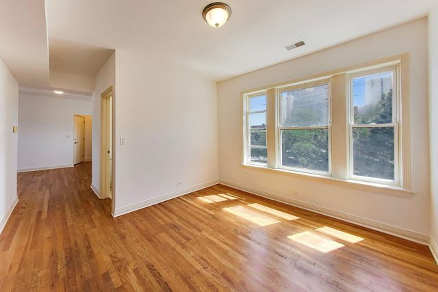 5115 N Kenmore Avenue 3S, Chicago, IL 60640
