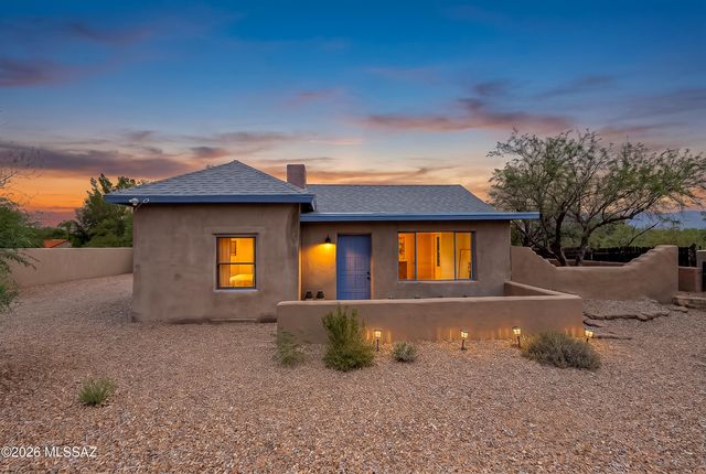 5301 E Fort Lowell Road, Tucson, AZ 85712