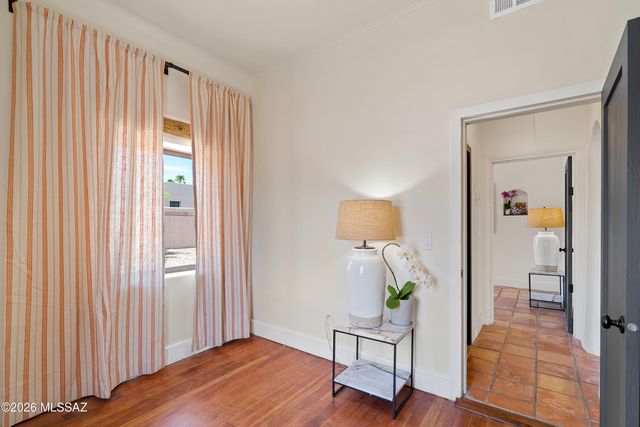 5301 E Fort Lowell Road, Tucson, AZ 85712