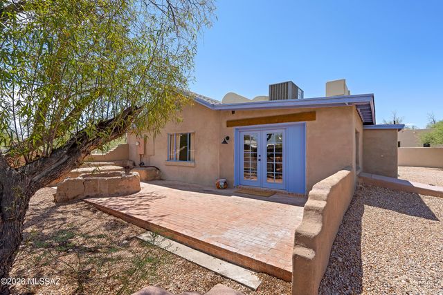 5301 E Fort Lowell Road, Tucson, AZ 85712