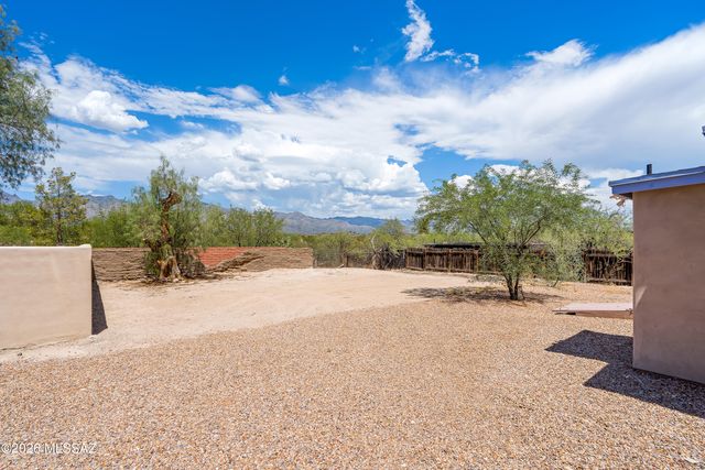 5301 E Fort Lowell Road, Tucson, AZ 85712