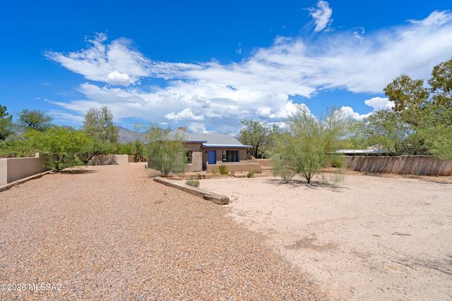 5301 E Fort Lowell Road, Tucson, AZ 85712