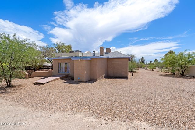 5301 E Fort Lowell Road, Tucson, AZ 85712