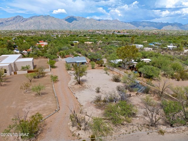 5301 E Fort Lowell Road, Tucson, AZ 85712