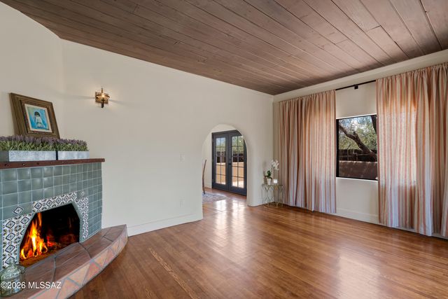 5301 E Fort Lowell Road, Tucson, AZ 85712