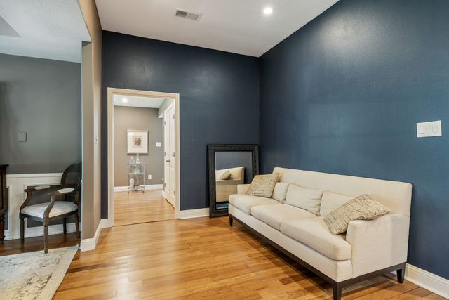 2413 Taylor Street, Southlake, TX 76092