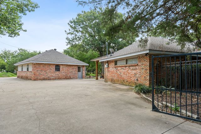 2413 Taylor Street, Southlake, TX 76092