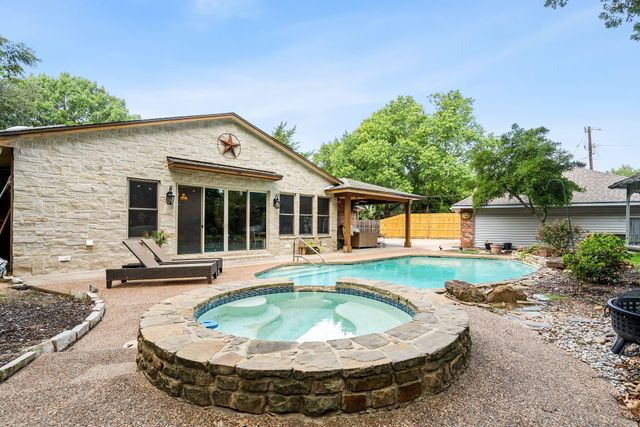 2413 Taylor Street, Southlake, TX 76092