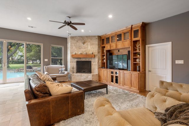 2413 Taylor Street, Southlake, TX 76092