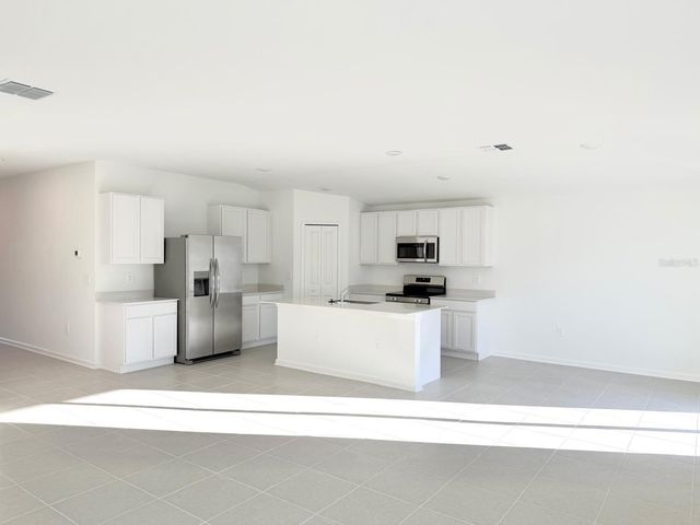 2122 CHRIS DRIVE, Winter Haven, FL 33884