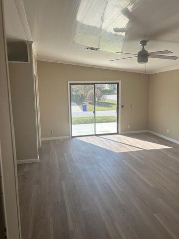 7445 SE Independence Avenue, Hobe Sound, FL 33455