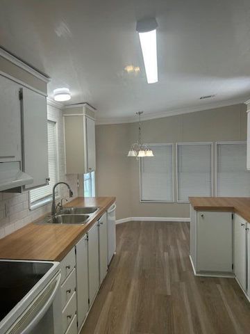 7445 SE Independence Avenue, Hobe Sound, FL 33455