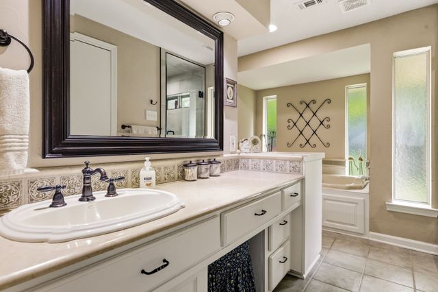 9519 Robin Meadow Drive, Dallas, TX 75243