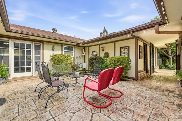 9519 Robin Meadow Drive, Dallas, TX 75243