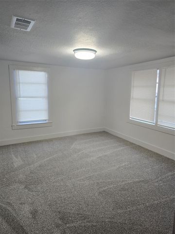 6910 Avenue K, Houston, TX 77011