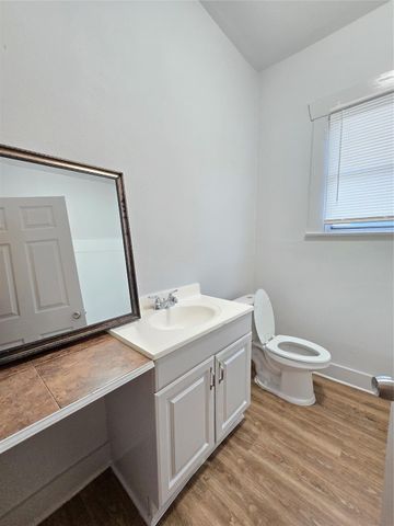 6910 Avenue K, Houston, TX 77011