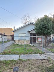 6910 Avenue K, Houston, TX 77011
