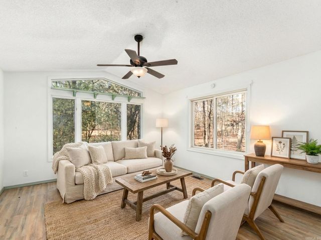 8 Tarifa Lane, Hot Springs Village, AR 71909